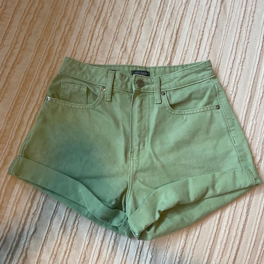 GREEN CHECKERBOARD SHORTS